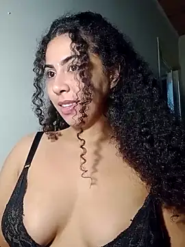 Snapshot of A_maddy chatting on 11/04/25, 12:25 A maddy online show from 11/04/25, 12:25