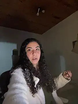 A maddy online show from 05/04/26, 10:45