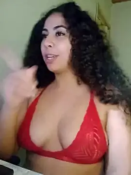 Snapshot of A_maddy chatting on 10/25/25, 03:49 A maddy online show from 10/25/25, 03:49