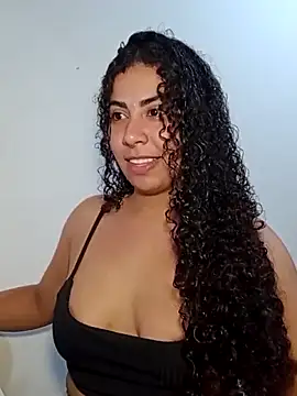 Snapshot of A_maddy chatting on 11/27/25, 08:09 A maddy online show from 11/27/25, 08:09