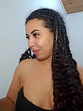 Snapshot of A_maddy chatting on 10/22/25, 01:49 A maddy online show from 10/22/25, 01:49