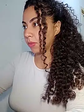 Snapshot of A_maddy chatting on 11/07/25, 07:51 A maddy online show from 11/07/25, 07:51