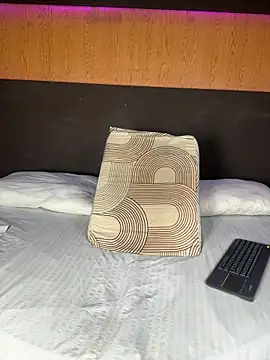 Alexia  cox online show from 03/25/26, 02:44