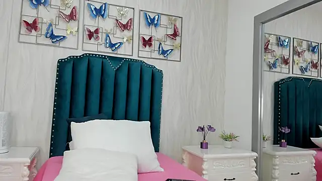 Snapshot of Alison_Carde05 chatting on 11/28/25, 07:36 Alison Carde05 online show from 11/28/25, 07:36