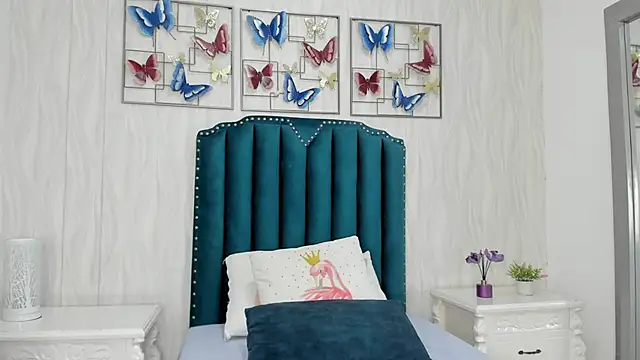 Snapshot of Alison_Carde05 chatting on 12/01/25, 07:48 Alison Carde05 online show from 12/01/25, 07:48