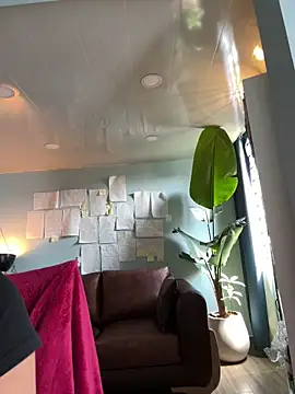 Canneela online show from 02/21/26, 07:05