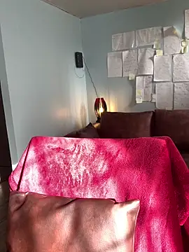 Canneela online show from 10/31/25, 09:11