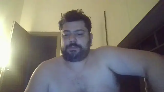 giuseppelovisi85 online show from 10/05/25, 06:04