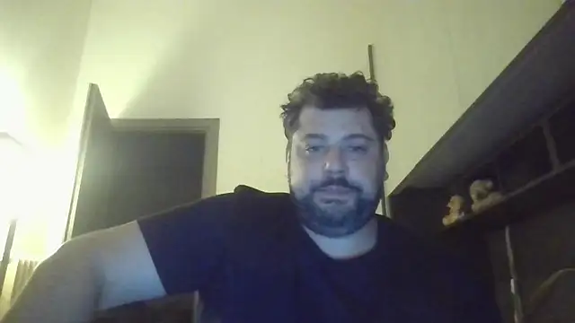 giuseppelovisi85 online show from 10/17/25, 07:59
