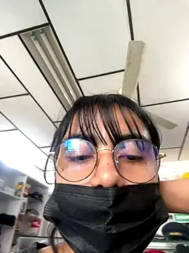 Kyra  Rose online show from 11/27/25, 05:24