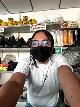 Kyra  Rose online show from 11/20/25, 07:14