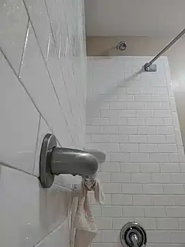 Snapshot of smoothlikemilk09 chatting on 09/21/25, 02:44 smoothlikemilk09 online show from 09/21/25, 02:44