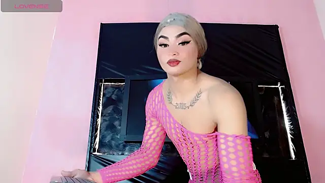 Natasha clifford online show from 03/29/26, 08:10