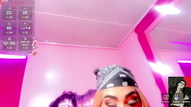 Natasha clifford online show from 09/28/25, 03:24