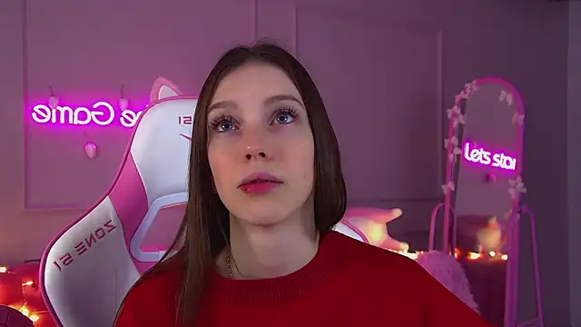 VeronicaVances online show from 12/04/25, 06:18