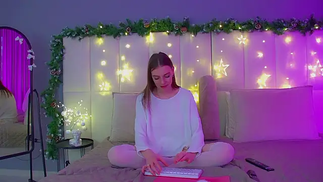 VeronicaVances online show from 12/02/25, 06:26