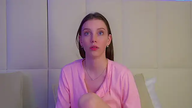 VeronicaVances online show from 11/04/25, 06:33