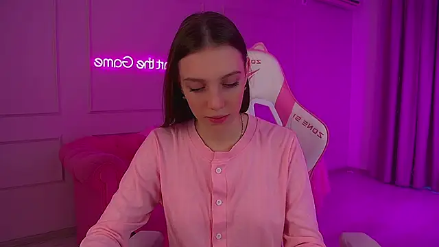 Snapshot of VeronicaVances chatting on 02/03/26, 06:33 VeronicaVances online show from 02/03/26, 06:33