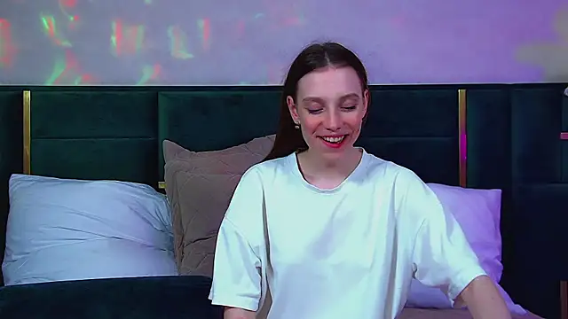 VeronicaVances online show from 06/05/26, 06:40