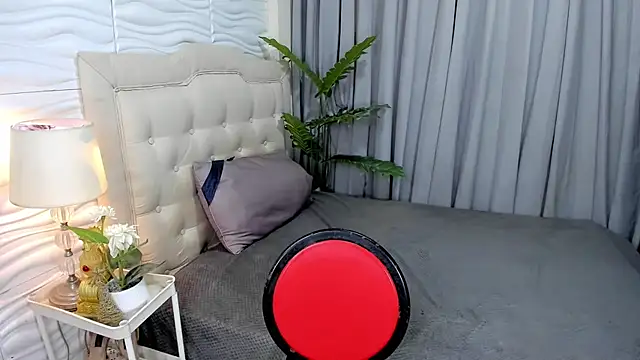 Patricia Anderson online show from 11/12/25, 05:55