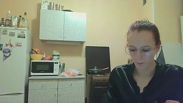 Lucy Divine online show from 11/03/25, 07:39