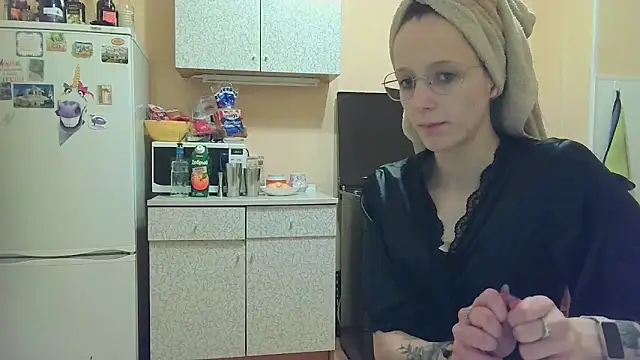 Lucy Divine online show from 11/15/25, 05:06