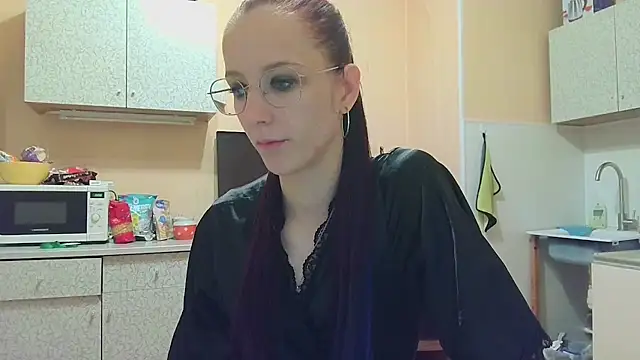 Snapshot of Lucy_Divine chatting on 09/19/25, 07:07 Lucy Divine online show from 09/19/25, 07:07