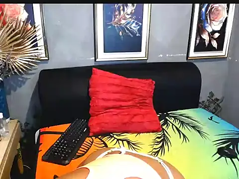 AngelEbony online show from 05/13/26, 06:04