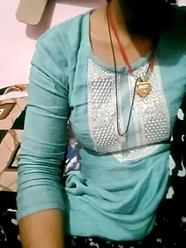 Hot ashna online show from 04/05/26, 04:35