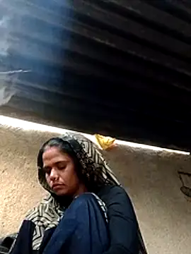 Hot ashna online show from 11/27/25, 02:23