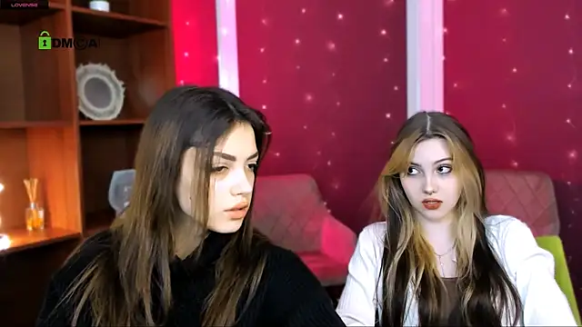 luna tin online show from 12/03/25, 12:26