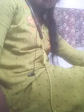 hotmahitha online show from 05/14/26, 04:09