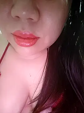 Julyy08 online show from 12/17/25, 06:02