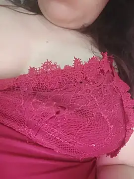 Julyy08 online show from 05/19/26, 04:08