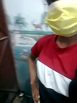 Snapshot of angry_couplez chatting on 02/12/26, 06:35 angry couplez online show from 02/12/26, 06:35