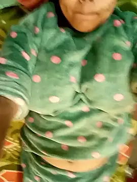 Snapshot of angry_couplez chatting on 02/10/26, 07:29 angry couplez online show from 02/10/26, 07:29