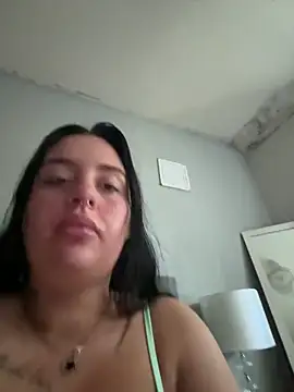 Snapshot of Victoriasteel chatting on 02/14/26, 11:43 Victoriasteel online show from 02/14/26, 11:43