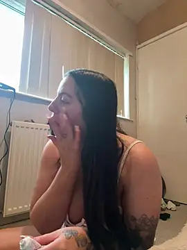 Snapshot of Victoriasteel chatting on 02/19/26, 11:29 Victoriasteel online show from 02/19/26, 11:29