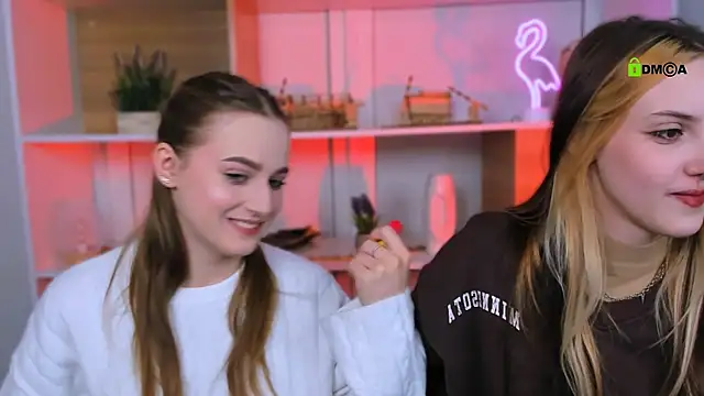 aria moo online show from 09/29/25, 08:32