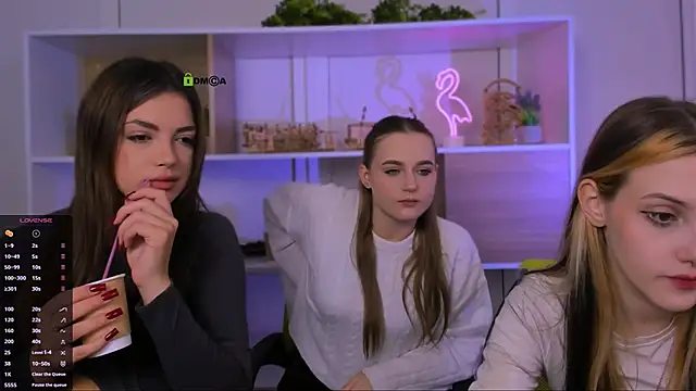 aria moo online show from 09/19/25, 08:29