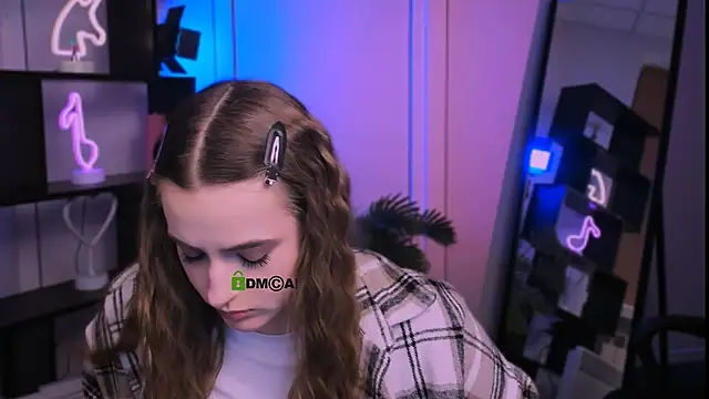 aria moo online show from 12/05/25, 07:23