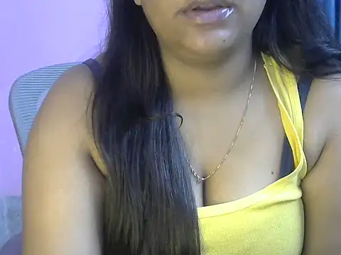 Queenxxx98 online show from 02/05/26, 07:10