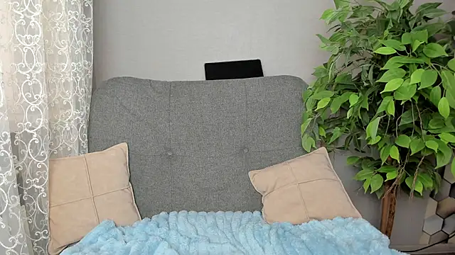 Snapshot of Kelly_Gerzikaa chatting on 09/22/25, 02:17 Kelly Gerzikaa online show from 09/22/25, 02:17