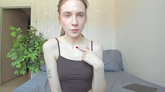 Kelly Gerzikaa online show from 02/16/26, 04:44