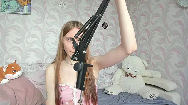 Kelly Gerzikaa online show from 05/26/26, 07:17