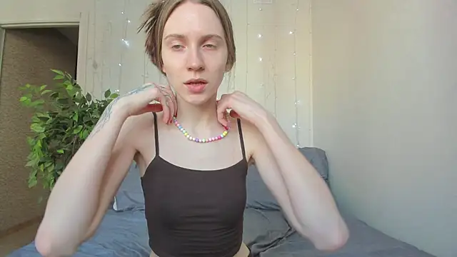 Kelly Gerzikaa online show from 02/20/26, 07:21