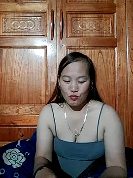 Seg min online show from 10/28/25, 01:43