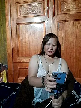 Seg min online show from 10/31/25, 04:14