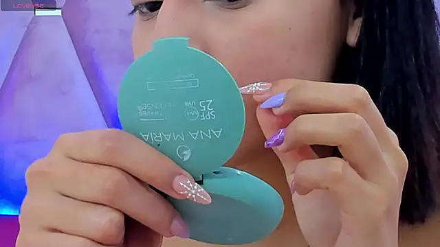 Snapshot of MaskedGirl_ chatting on 11/21/25, 11:31 MaskedGirl online show from 11/21/25, 11:31