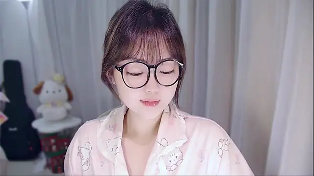 YUANYUAN-A online show from 03/25/26, 12:15